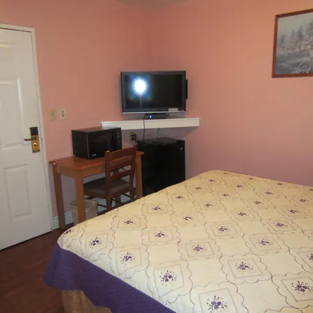 Travel Eagle Inn Motel-3